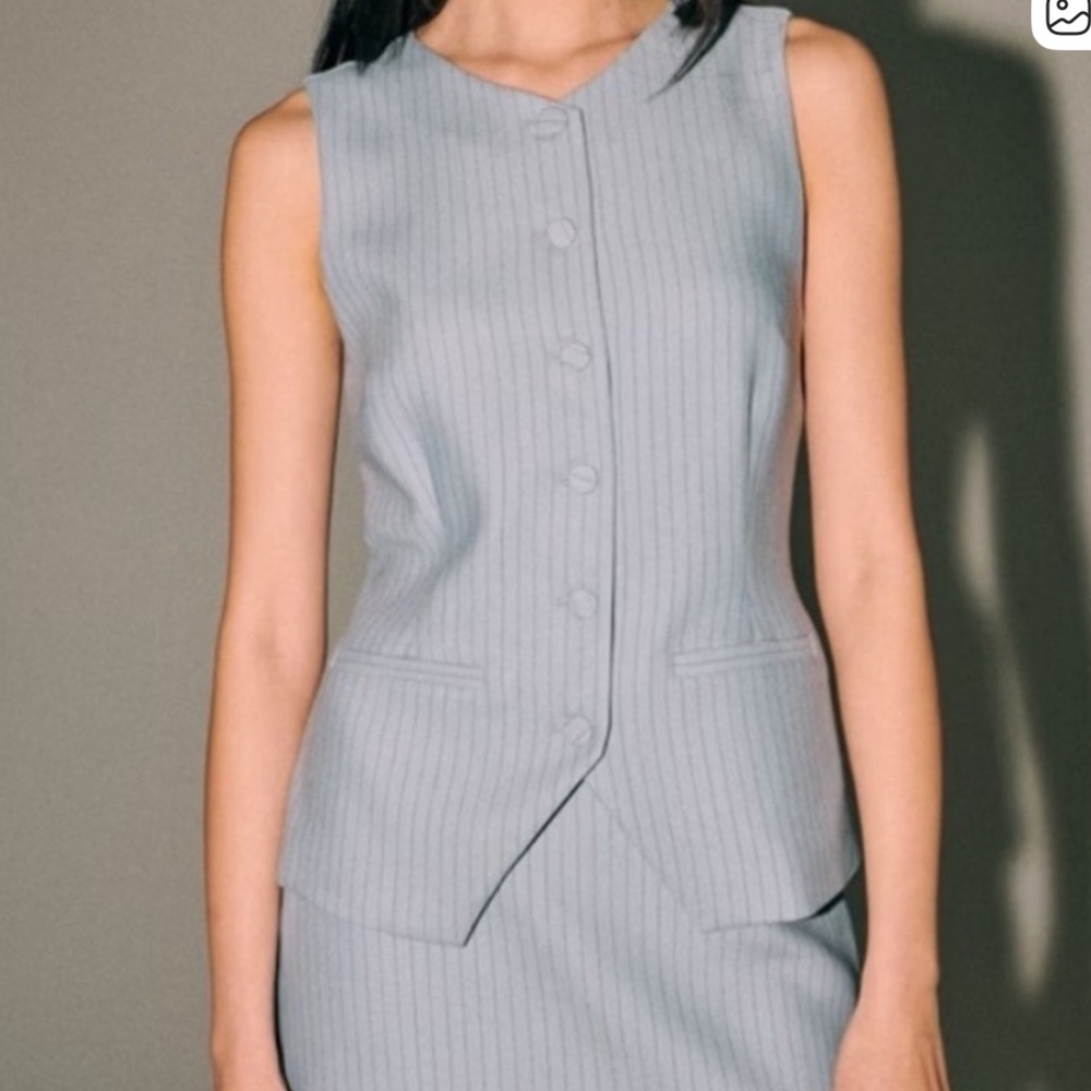 Abercrombie & Fitch Long-Length Tailored Vest Set Top